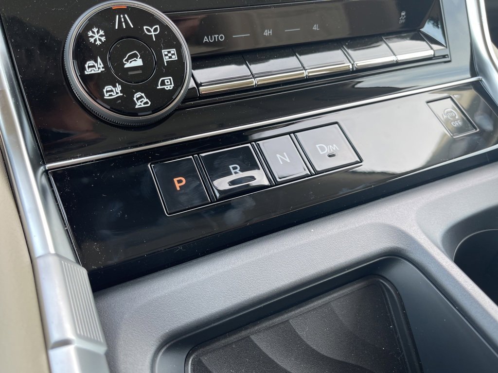 New 2025 Nissan Armada Platinum image 11