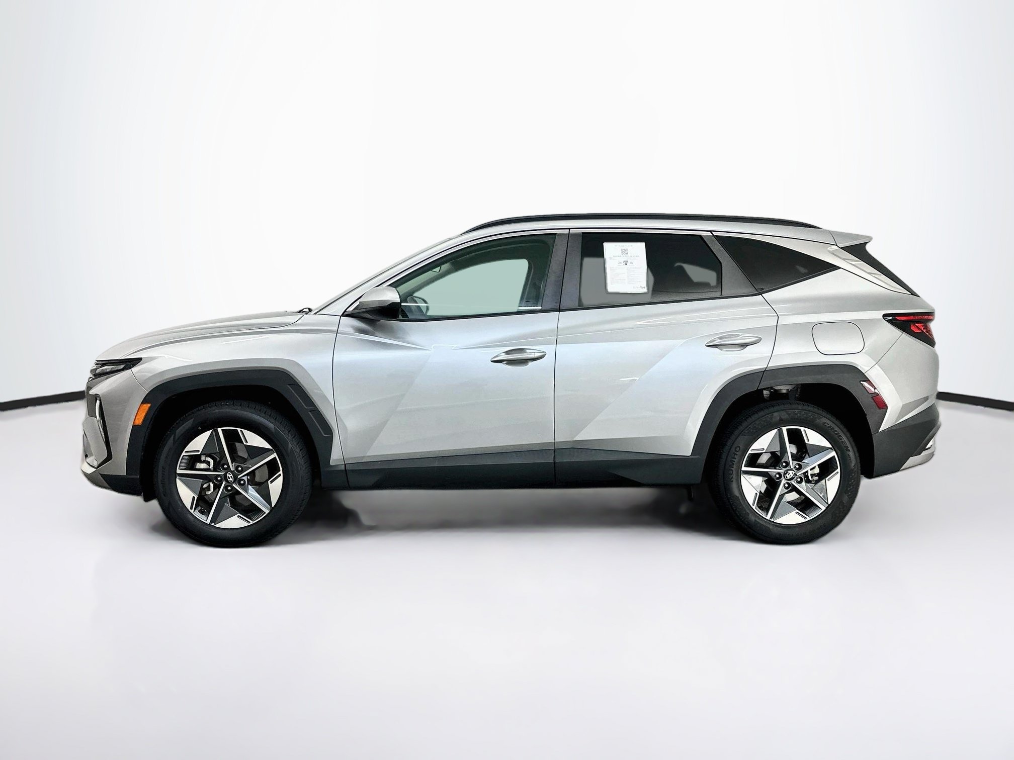 Used 2025 Hyundai Tucson SEL AWD/4WD image 4