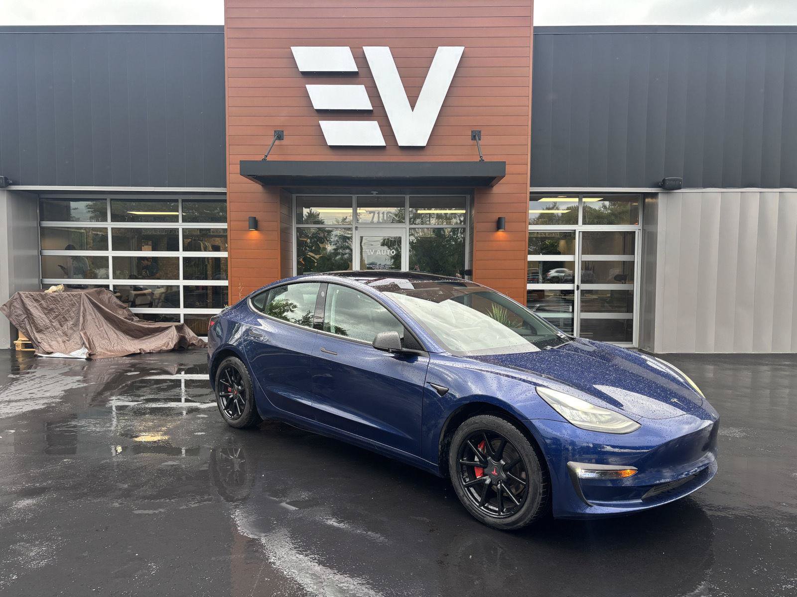 Used 2019 Tesla Model 3 Standard Range Plus RWD image 1