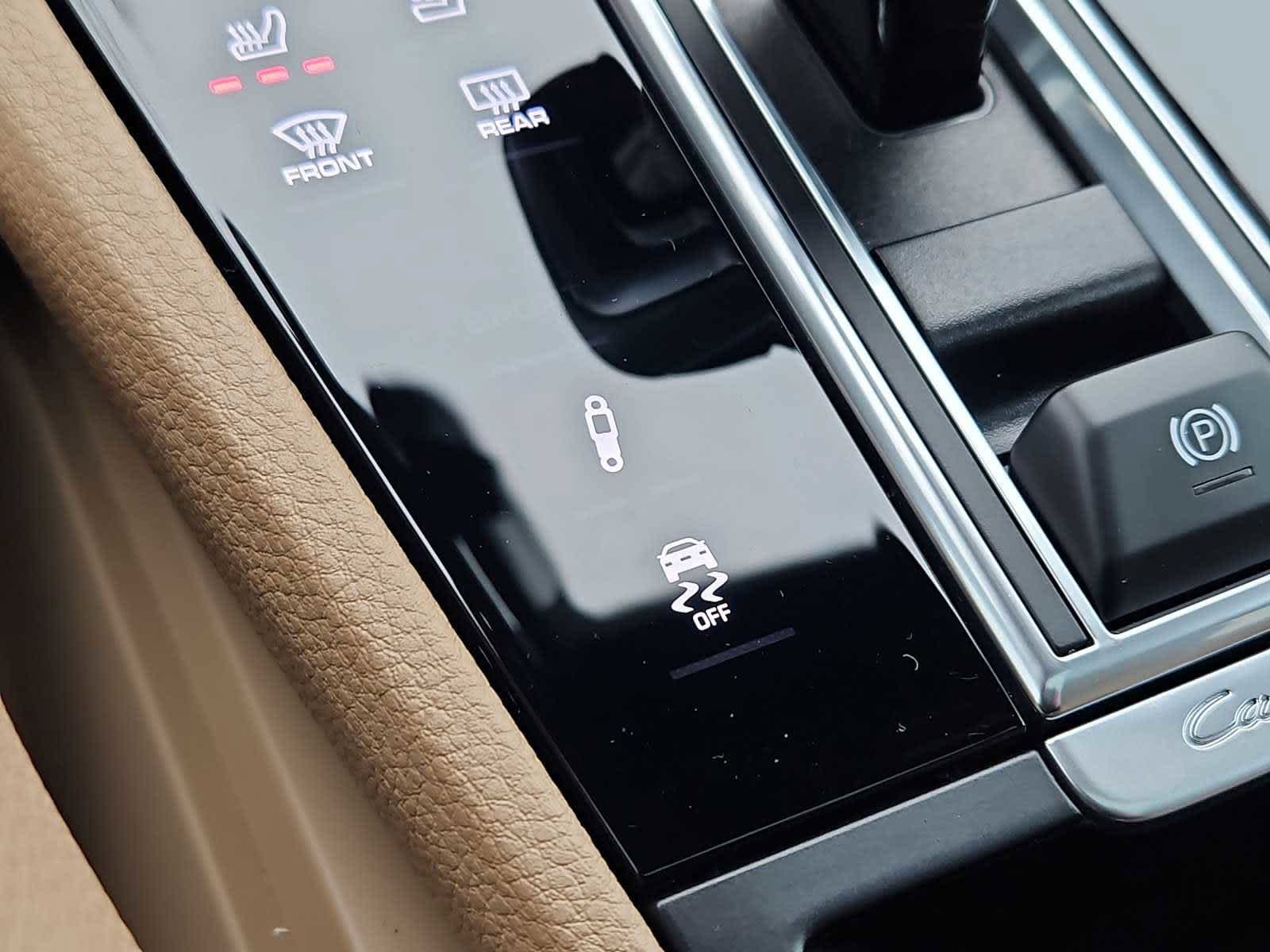 Certified 2023 Porsche Cayenne Platinum Edition AWD/4WD image 19