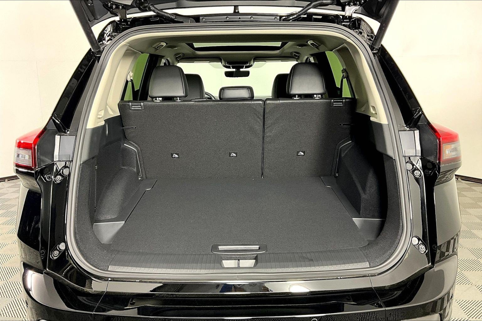 New 2026 Nissan Rogue Dark Armor AWD/4WD image 21