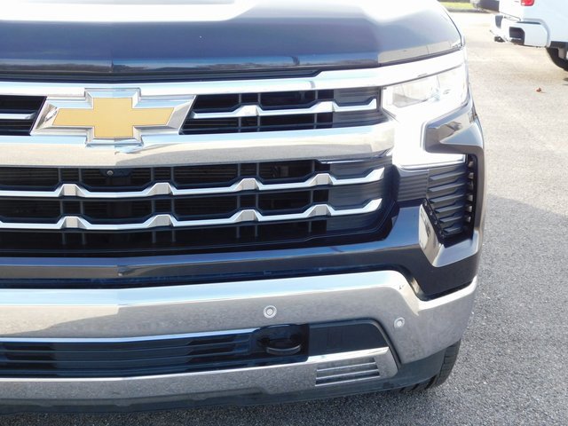 Used 2023 Chevrolet Silverado 1500 LTZ w/ LTZ Convenience Package II image 14