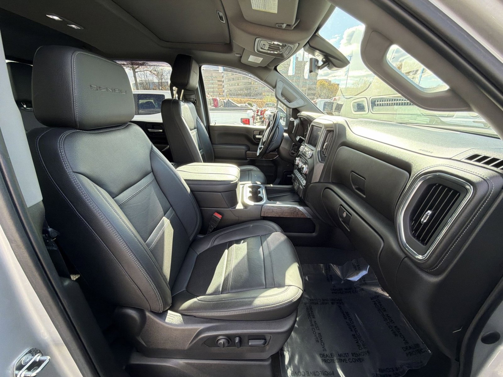 Used 2023 GMC Sierra 3500 Denali image 27