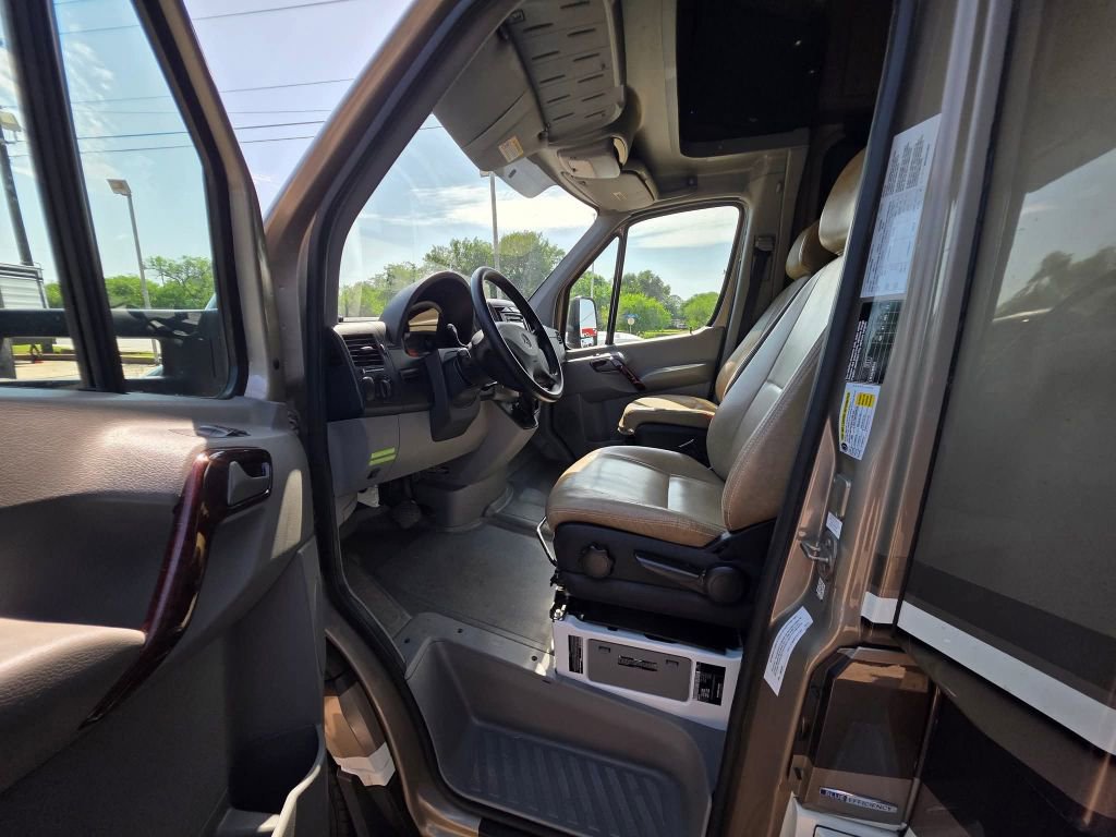Used 2016 Mercedes-Benz Sprinter 3500 image 36