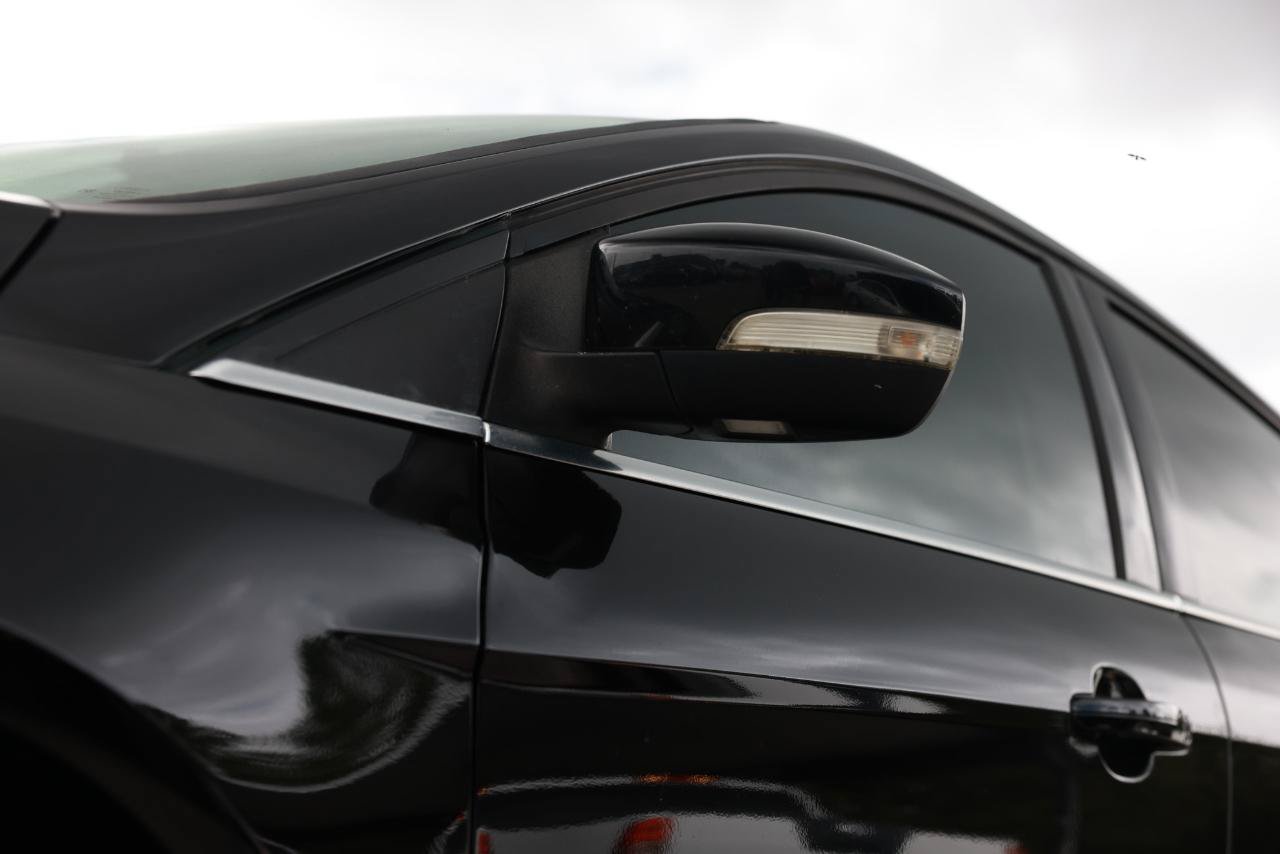 Used 2016 Ford Focus Titanium FWD image 39