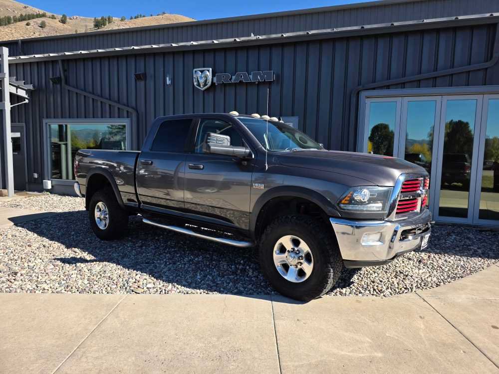Used 2016 RAM 2500 Power Wagon w/ Luxury Group AWD/4WD image 2