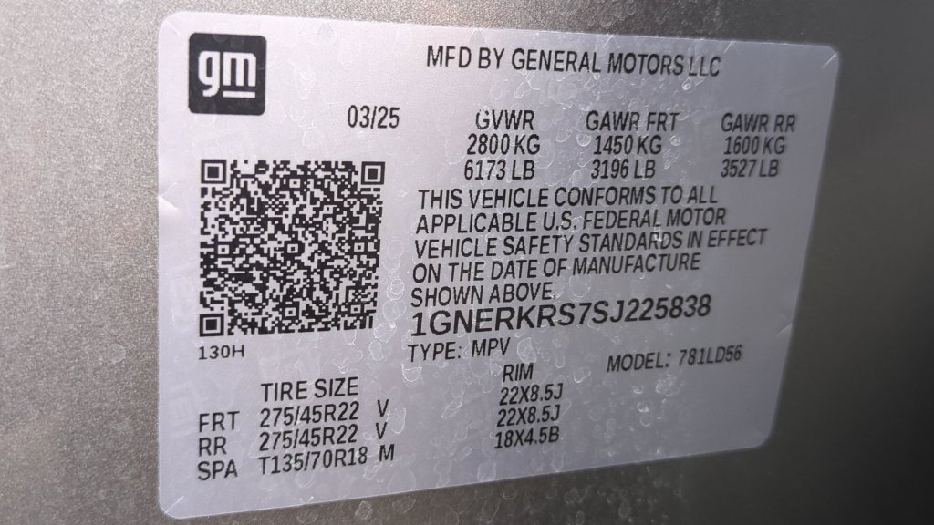 Used 2025 Chevrolet Traverse High Country FWD image 24