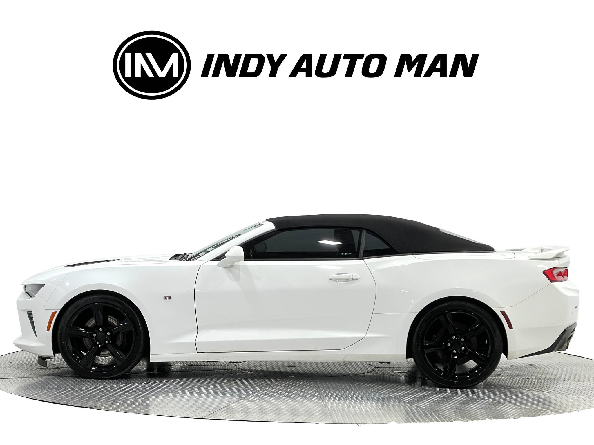 Used 2018 Chevrolet Camaro SS RWD image 7