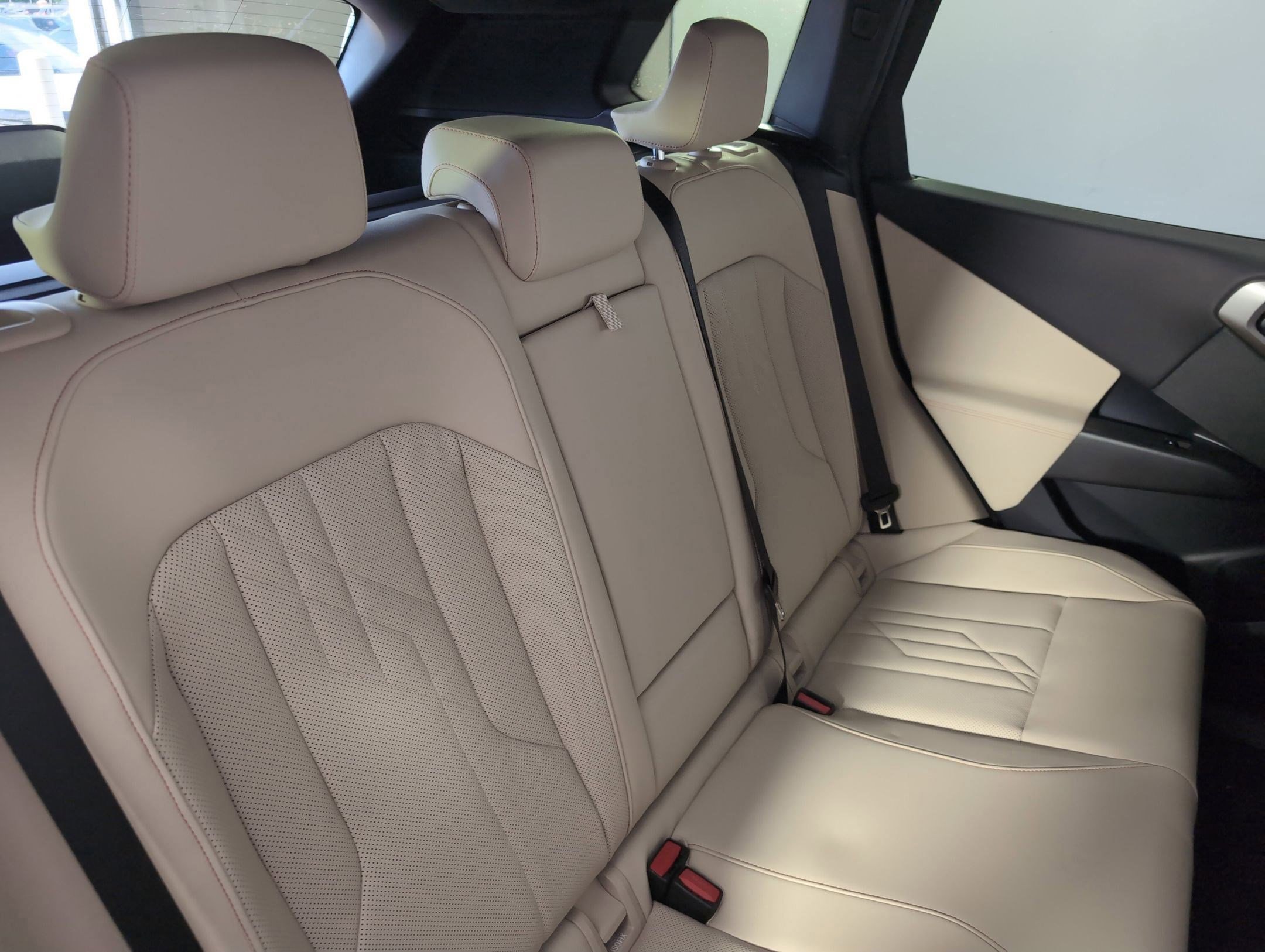 Used 2025 BMW X3 xDrive30i w/ M Sport Package image 29