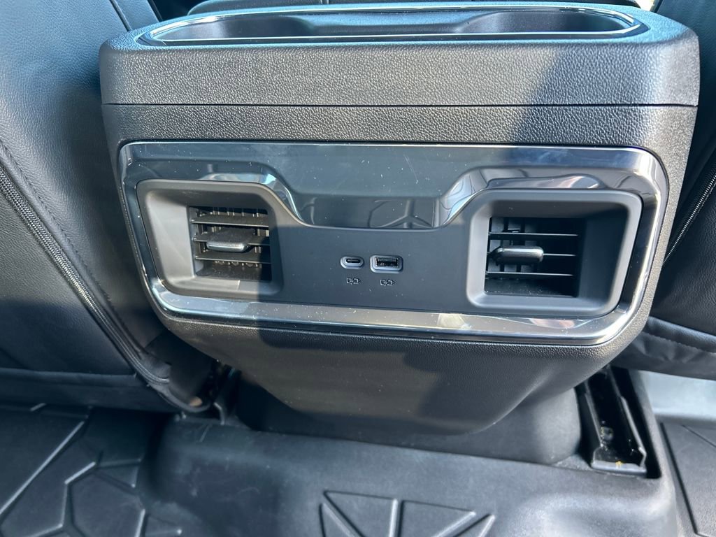 Used 2025 GMC Sierra 1500 Elevation image 34