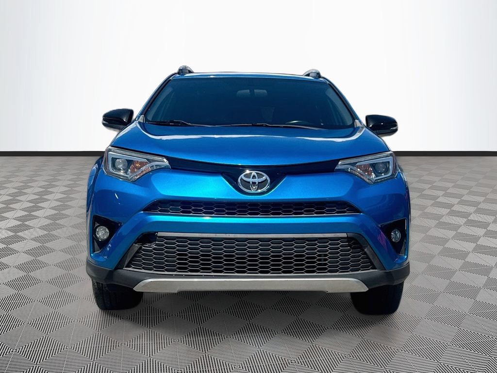 Used 2016 Toyota RAV4 SE FWD image 2