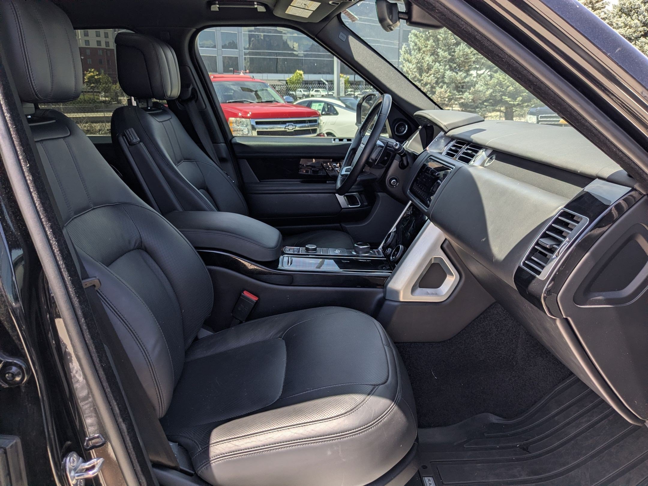 Used 2020 Land Rover Range Rover HSE AWD/4WD image 29