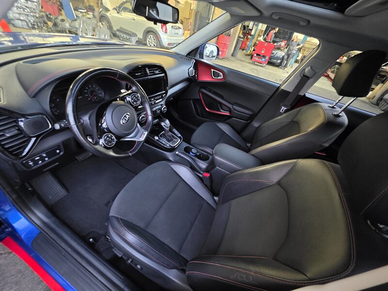 Used 2020 Kia Soul GT-Line Turbo FWD image 15