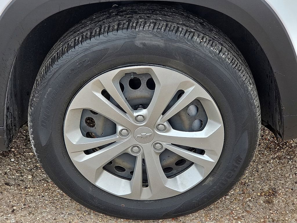 Used 2024 Chevrolet Trax LS image 12