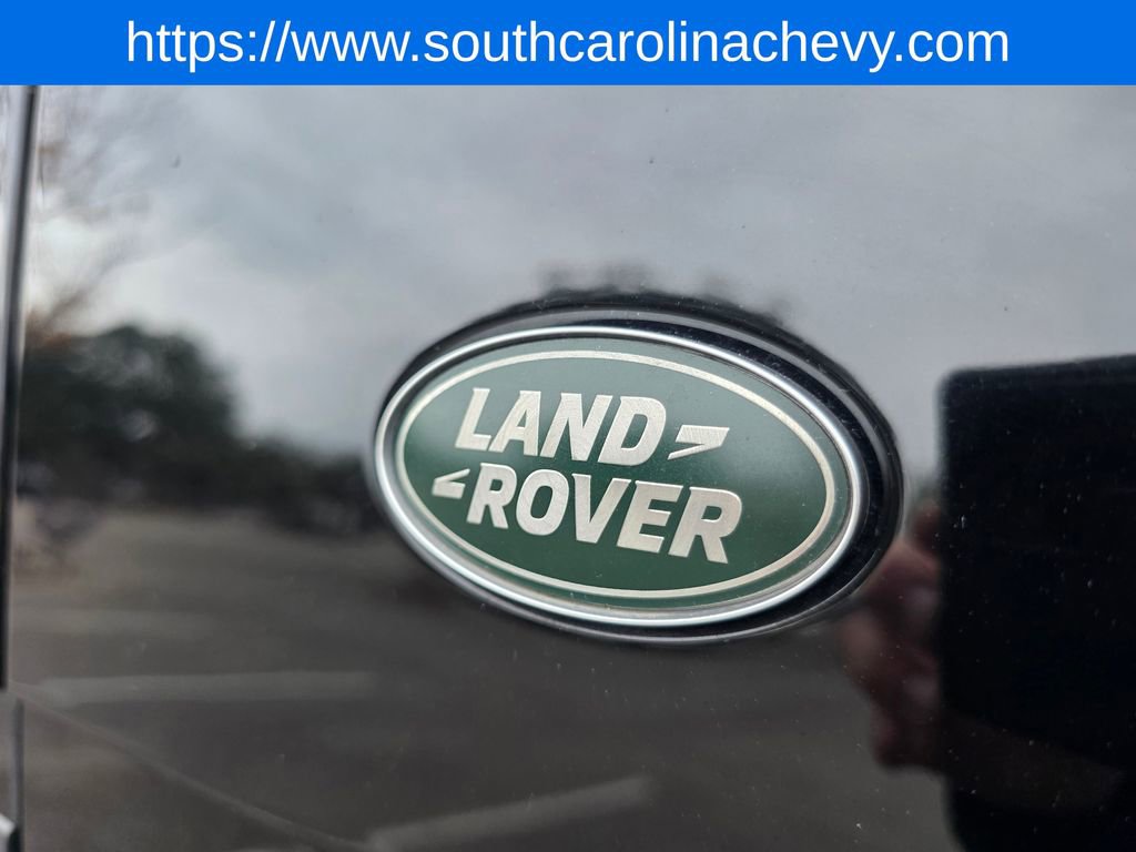 Used 2023 Land Rover Defender 130 X-Dynamic SE image 39