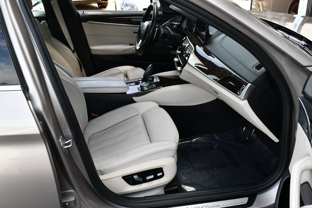 Used 2017 BMW 530i RWD image 43