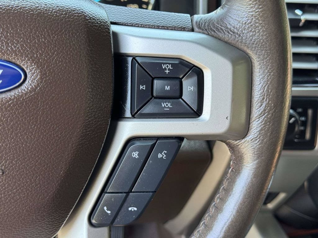 Used 2018 Ford F150 King Ranch w/ Equipment Group 601A Luxury AWD/4WD image 14