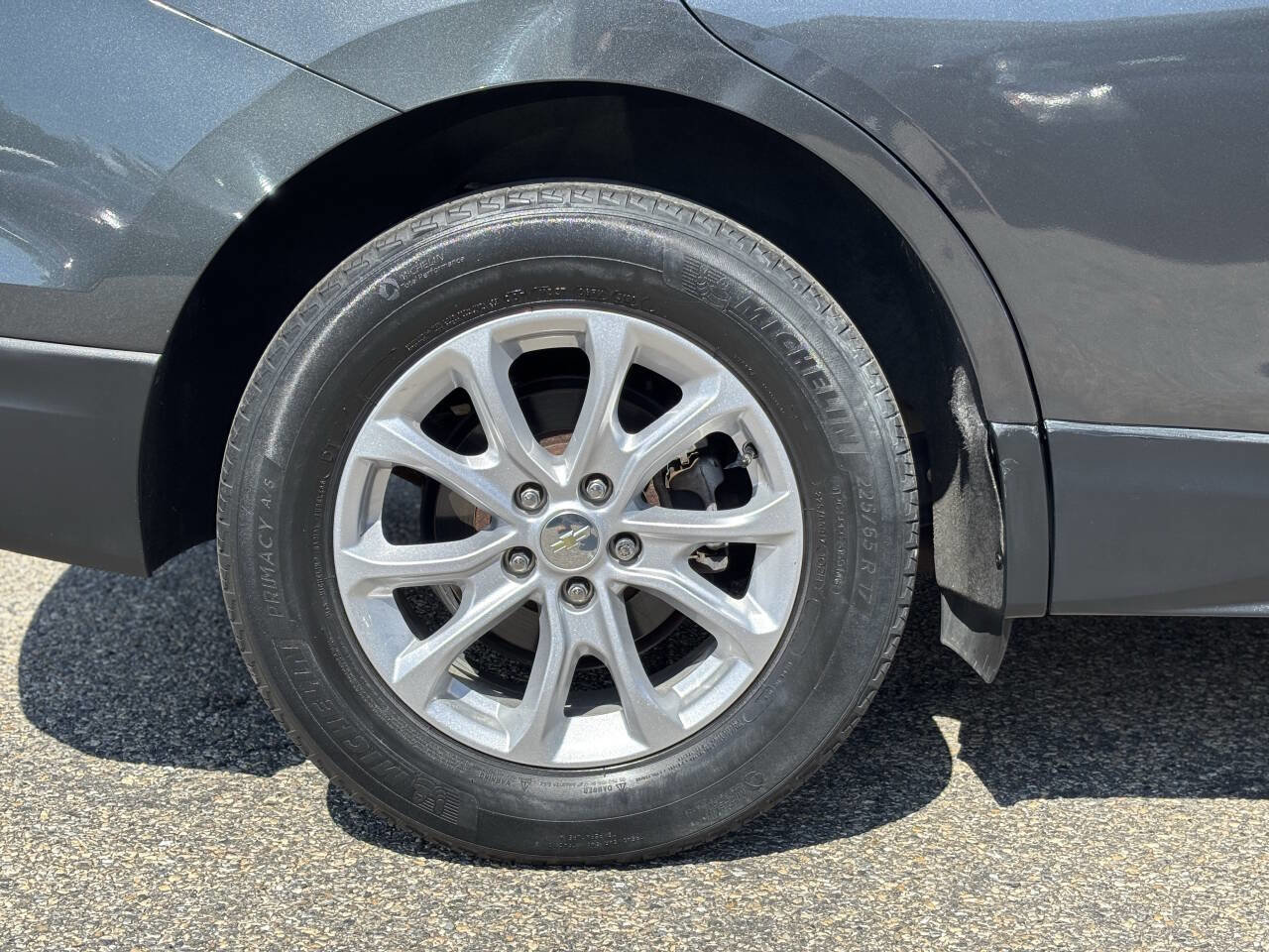 Used 2020 Chevrolet Equinox LT image 36