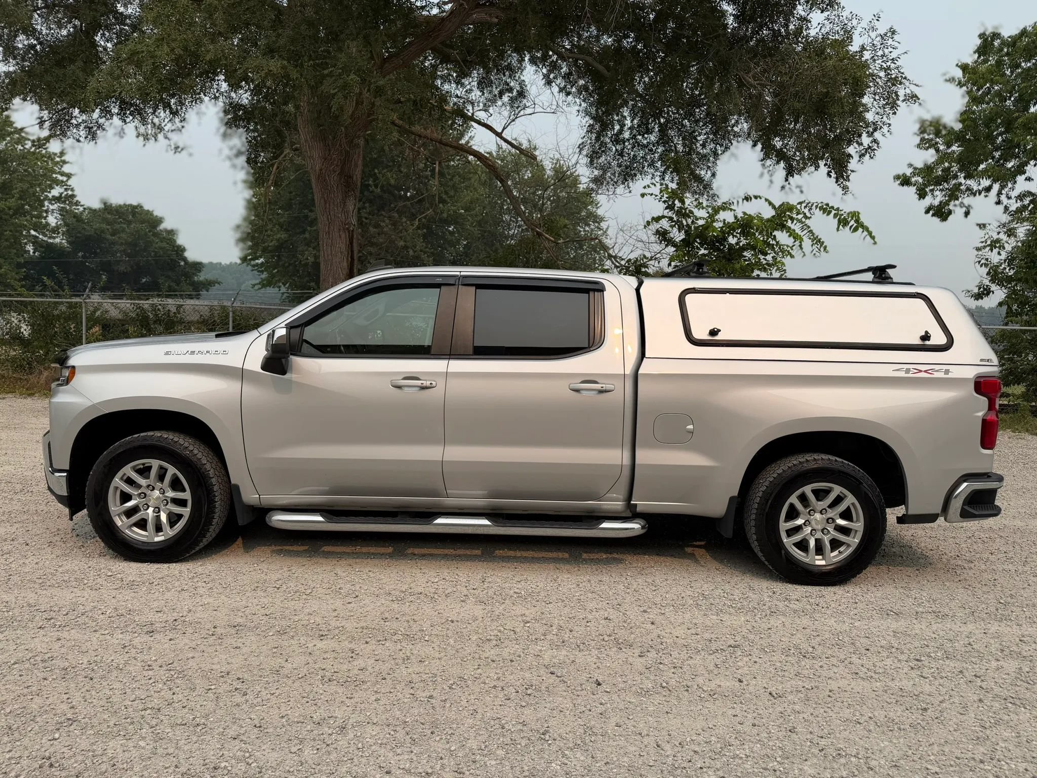Used 2019 Chevrolet Silverado 1500 LT w/ Convenience Package AWD/4WD image 8