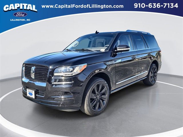 Used 2022 Lincoln Navigator Reserve image 1
