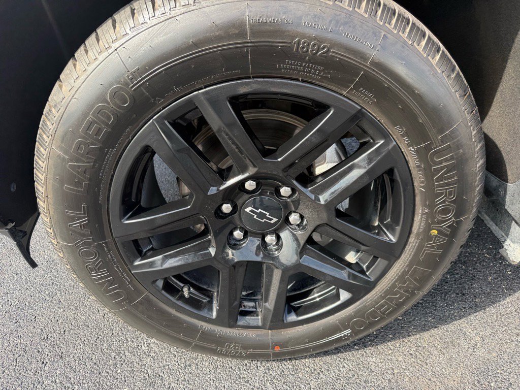 Used 2024 Chevrolet Silverado 1500 High Country w/ Midnight Edition image 10