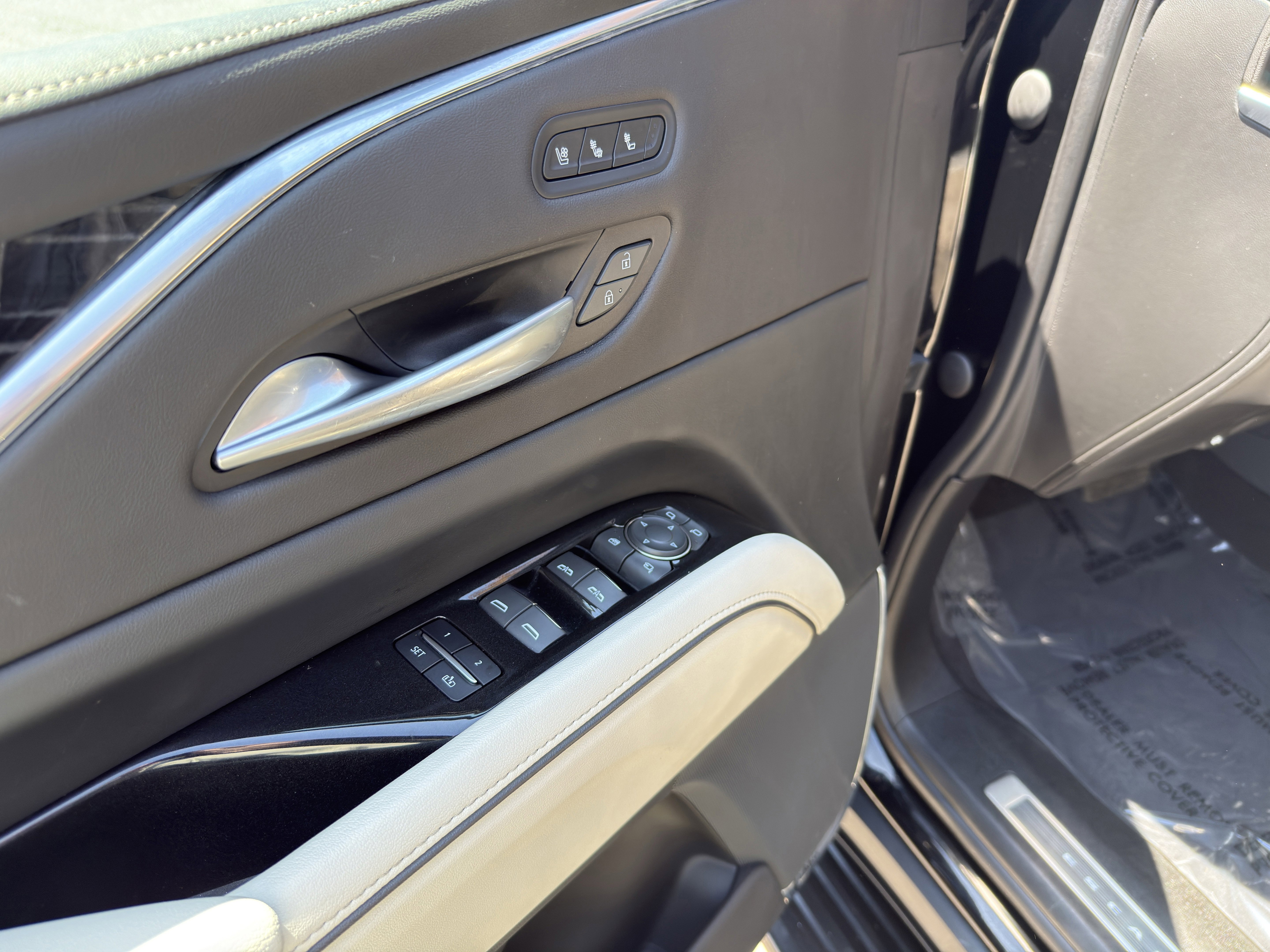 Used 2023 Cadillac Escalade Sport w/ Touring Package AWD/4WD image 21