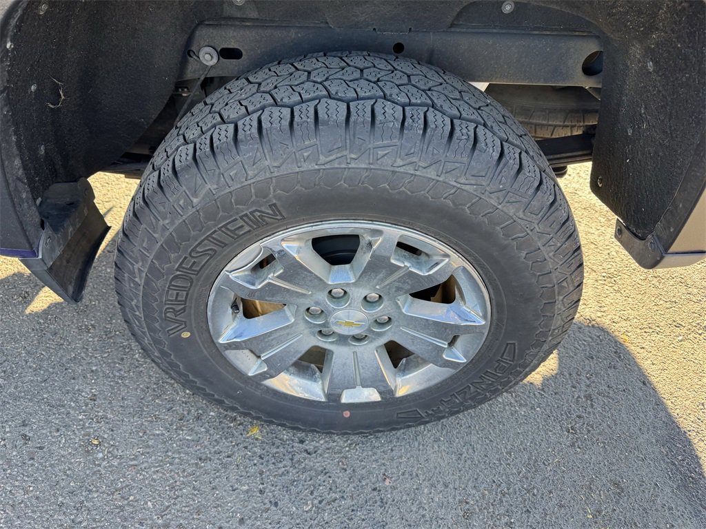 Used 2017 Chevrolet Colorado LT image 11