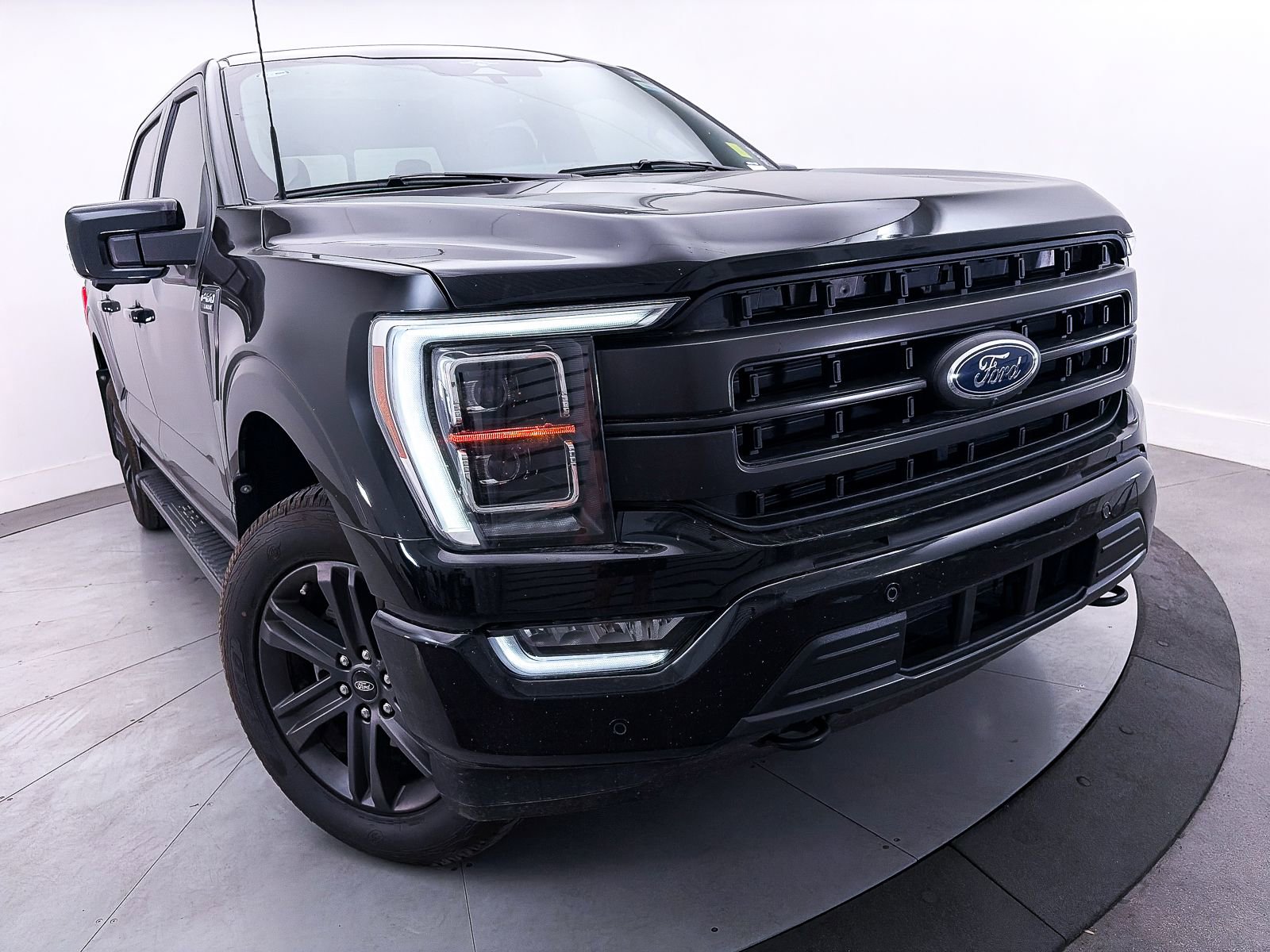 Used 2023 Ford F150 Lariat w/ Equipment Group 502A High AWD/4WD image 9