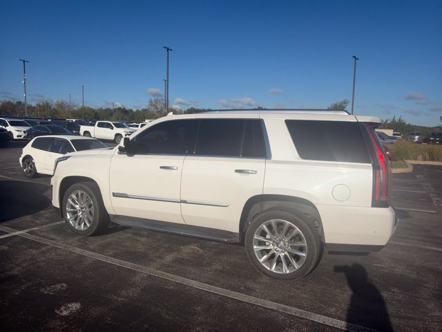Used 2019 Cadillac Escalade Premium Luxury RWD image 6