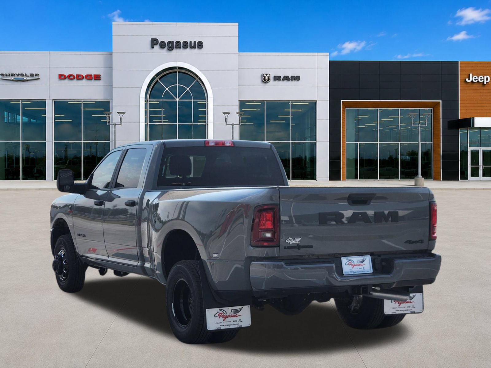 New 2027 RAM 3500 Big Horn AWD/4WD image 4