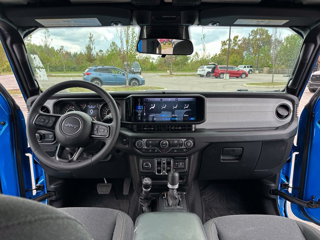 New 2026 Jeep Gladiator Sport AWD/4WD image 22