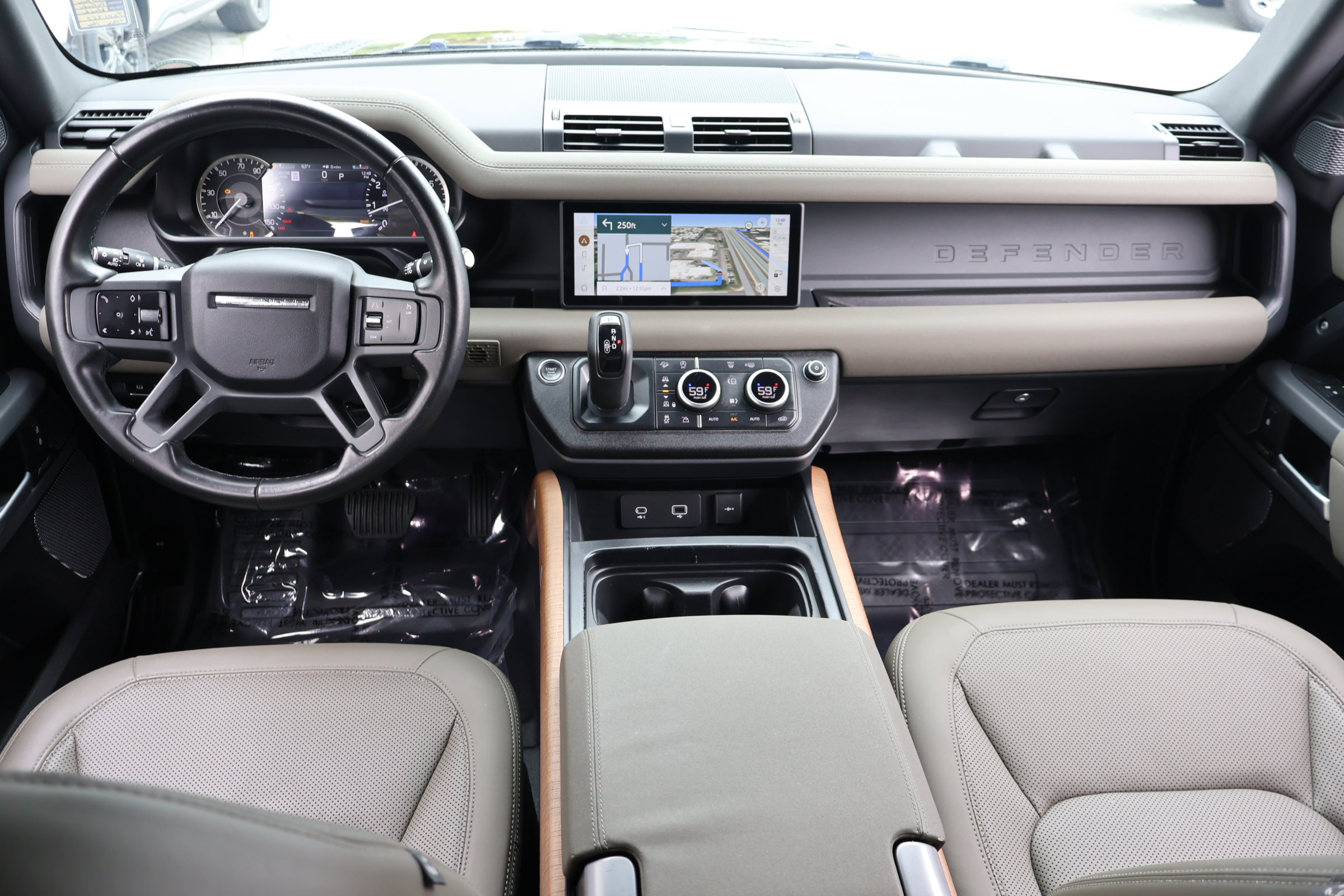 Used 2023 Land Rover Defender 110 X-Dynamic SE image 17