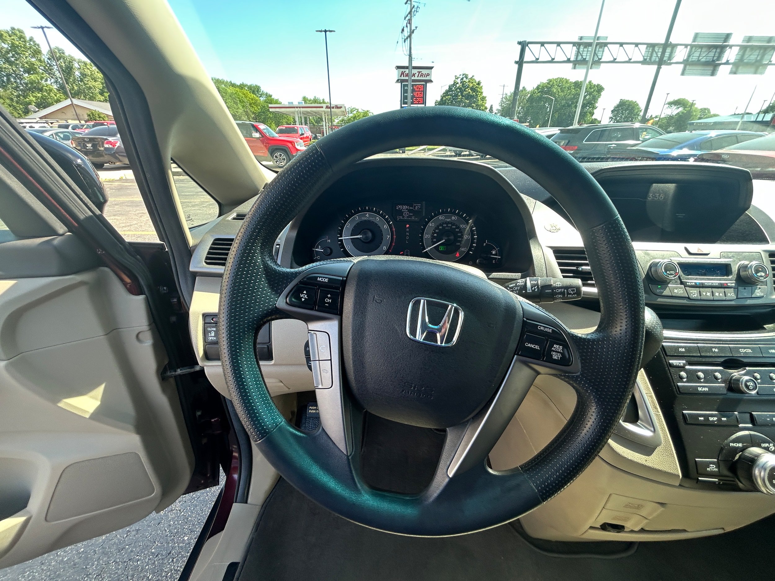 Used 2012 Honda Odyssey EX image 9
