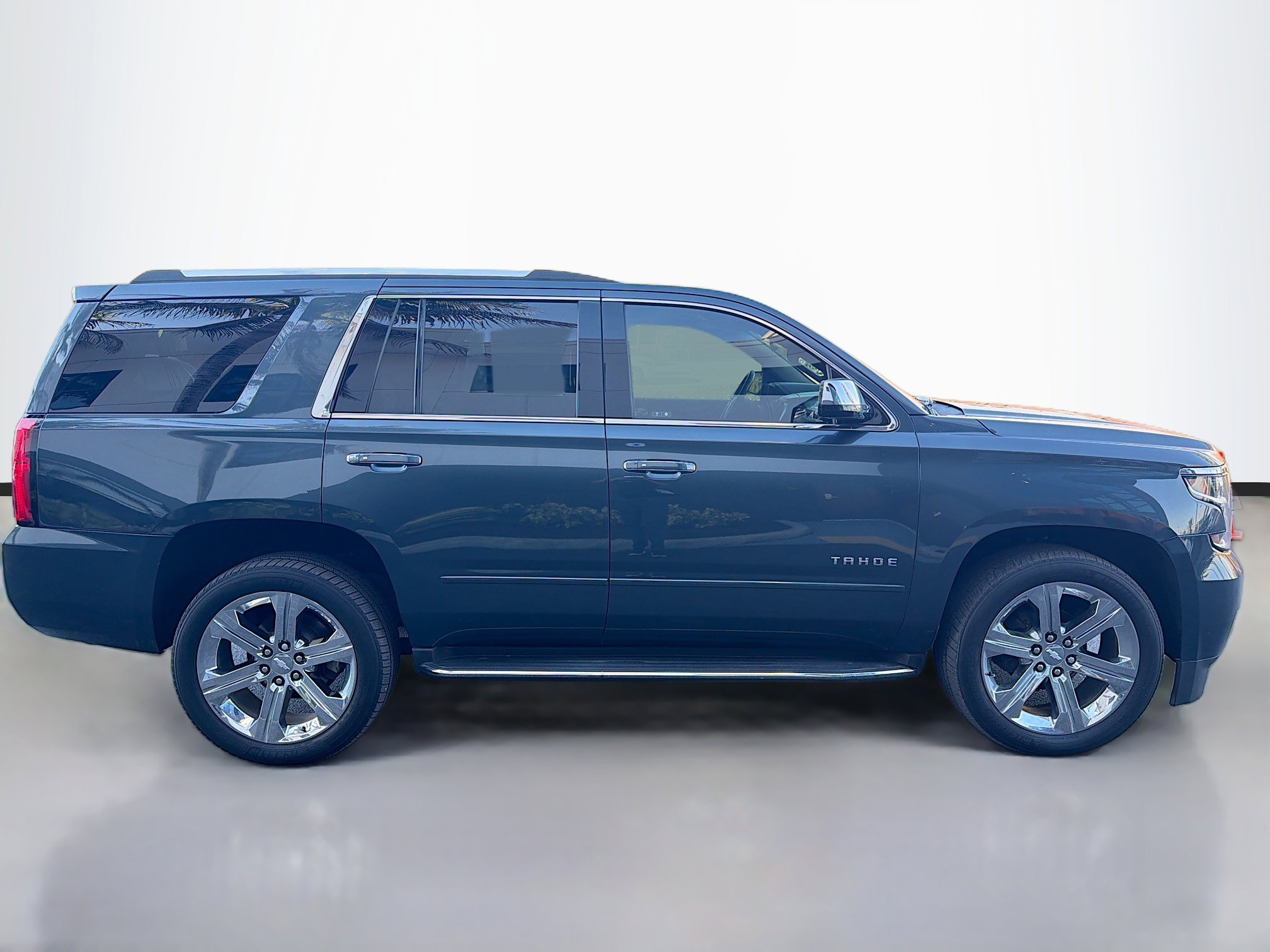 Used 2020 Chevrolet Tahoe Premier image 2