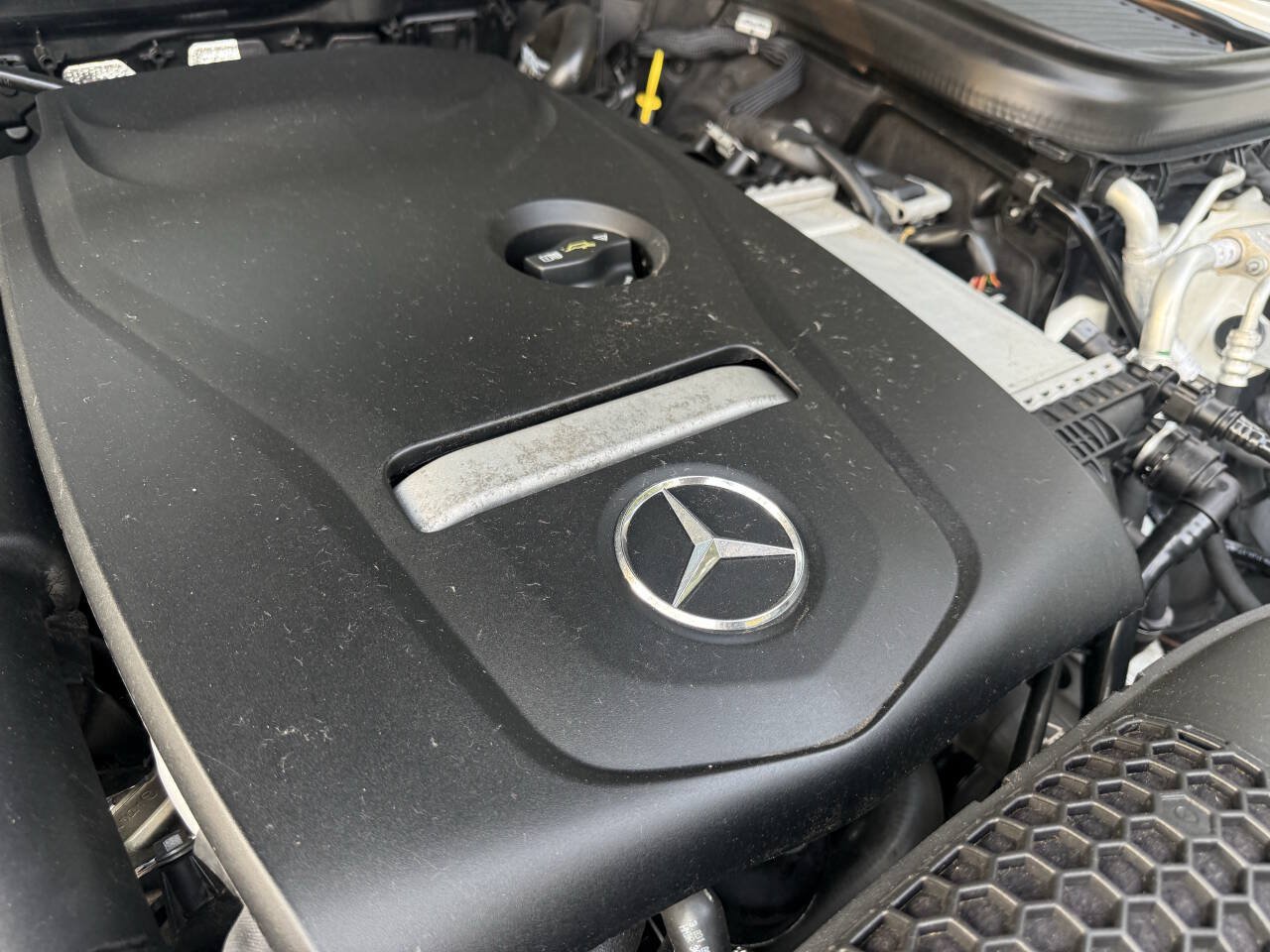 Used 2017 Mercedes-Benz GLC 300 4MATIC w/ Premium 1 Package image 8