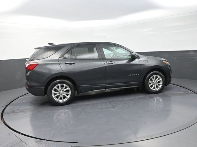 Used 2020 Chevrolet Equinox LS w/ LS Convenience Package AWD/4WD image 29