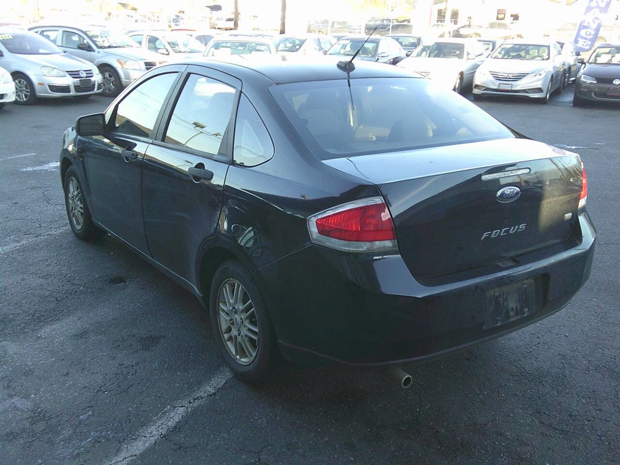 Used 2009 Ford Focus SE image 3
