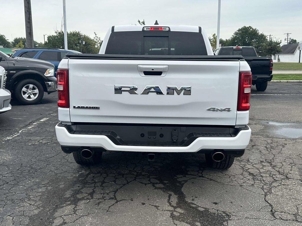 Used 2025 RAM 1500 Laramie w/ Sport Appearance Package AWD/4WD image 5