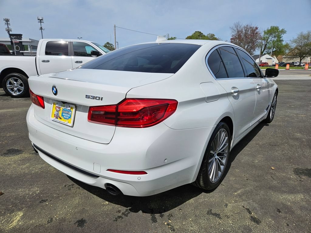 Used 2017 BMW 530i w/ Premium Package RWD image 5