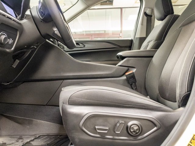 Certified 2023 Jeep Grand Cherokee Laredo w/ Luxury Tech Group I image 8