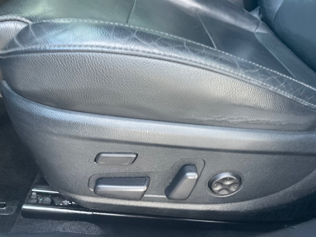 Used 2017 Kia Cadenza Technology FWD image 13