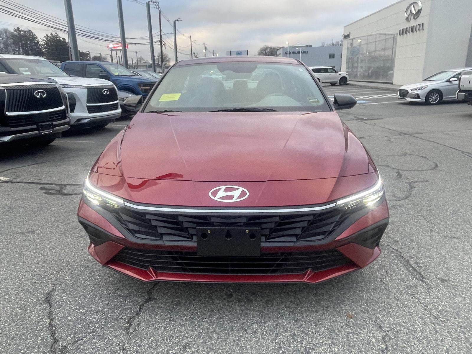 Used 2025 Hyundai Elantra SEL image 9