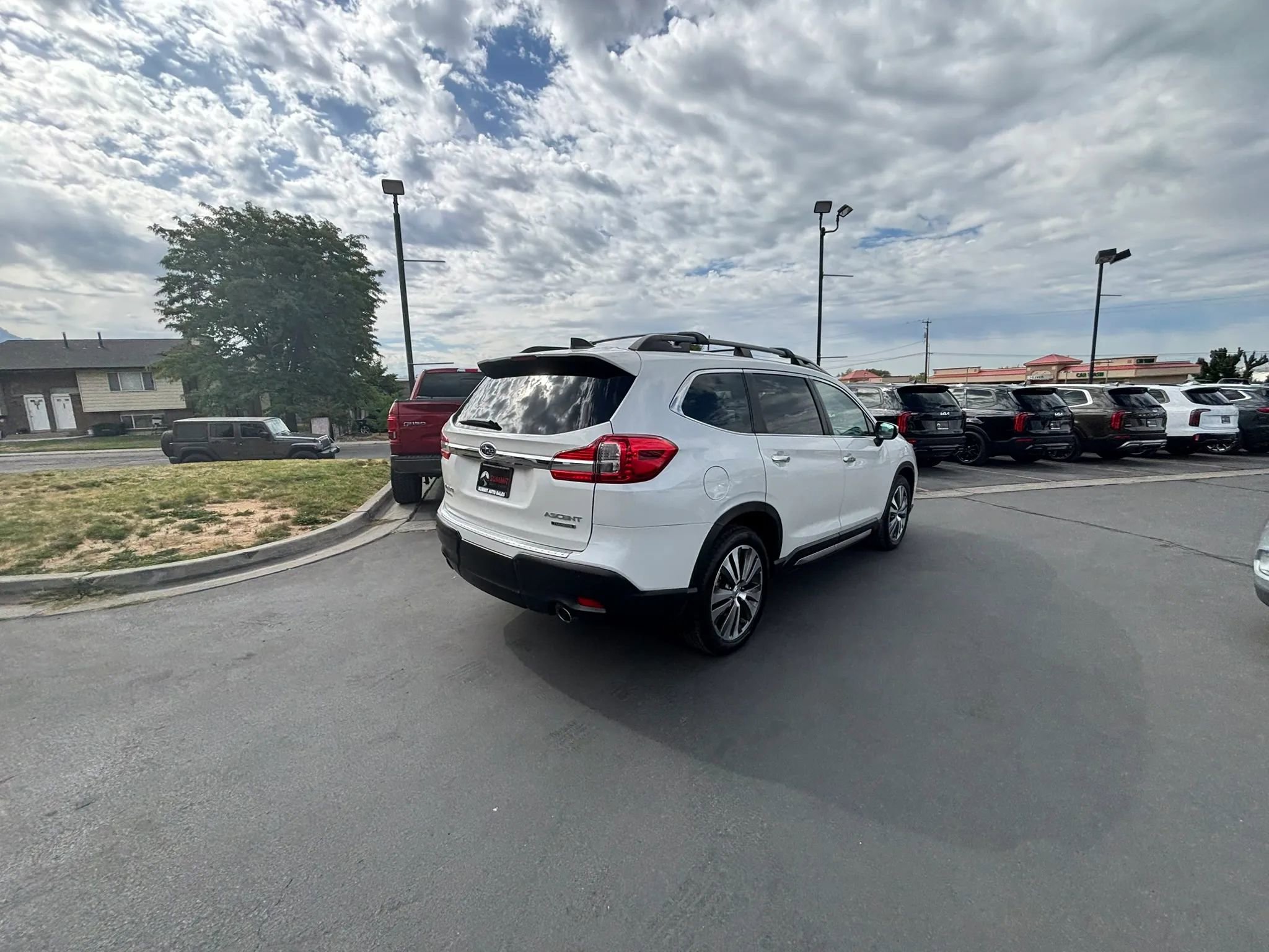 Used 2022 Subaru Ascent Touring w/ Popular Package #2A image 4