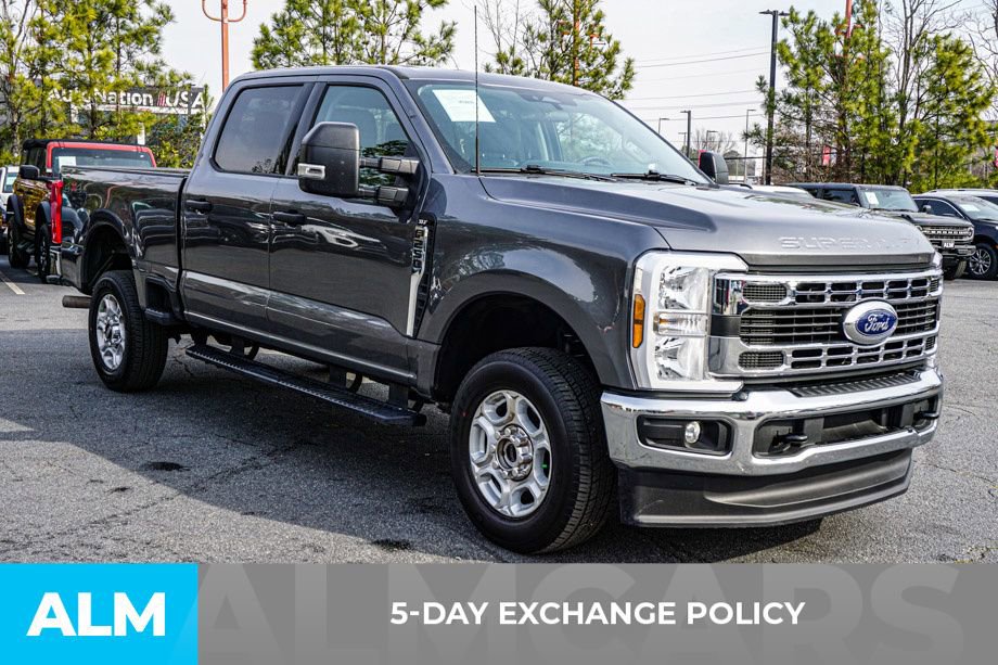 Used 2025 Ford F250 XLT image 3