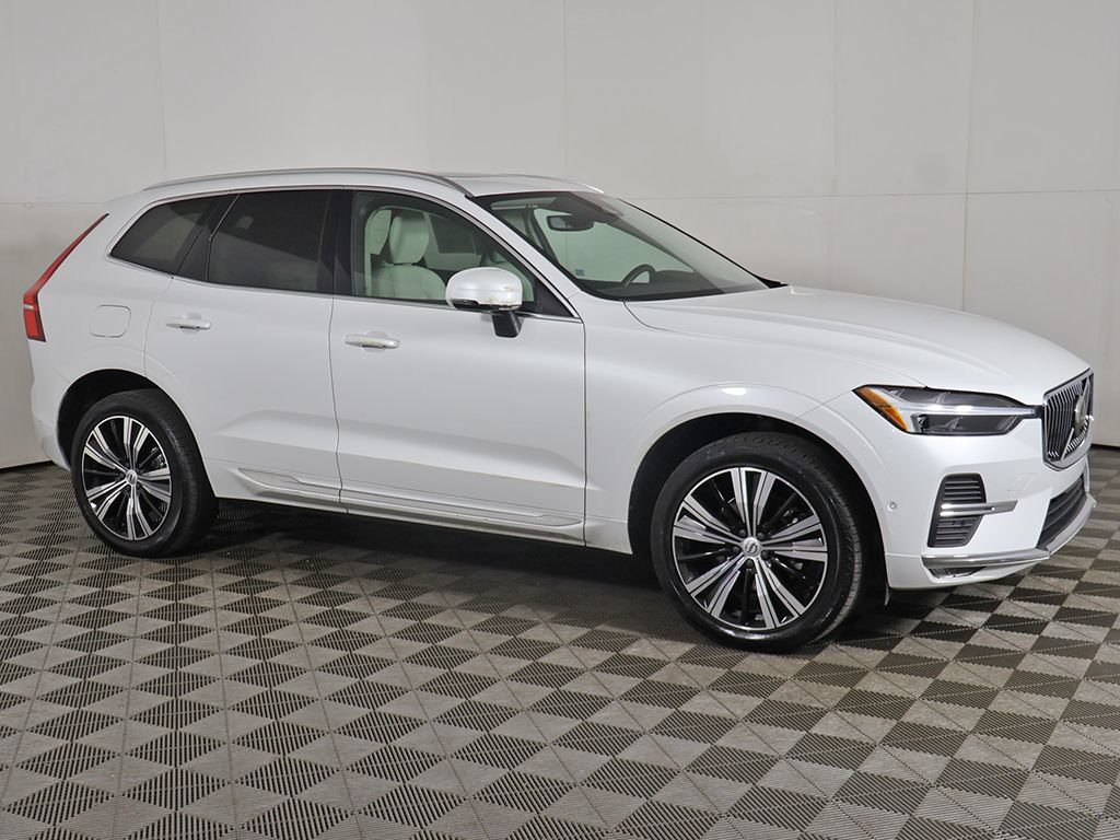 Used 2023 Volvo XC60 B5 Plus w/ Protection Package Premier AWD/4WD image 16