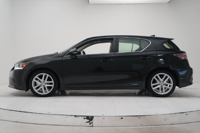 Used 2017 Lexus CT 200h w/ Seat Comfort Package FWD image 12