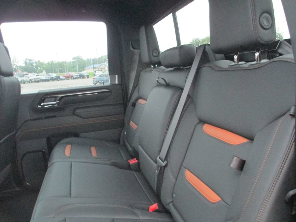New 2026 GMC Sierra 2500 AT4 w/ AT4 Premium Plus Package AWD/4WD image 13