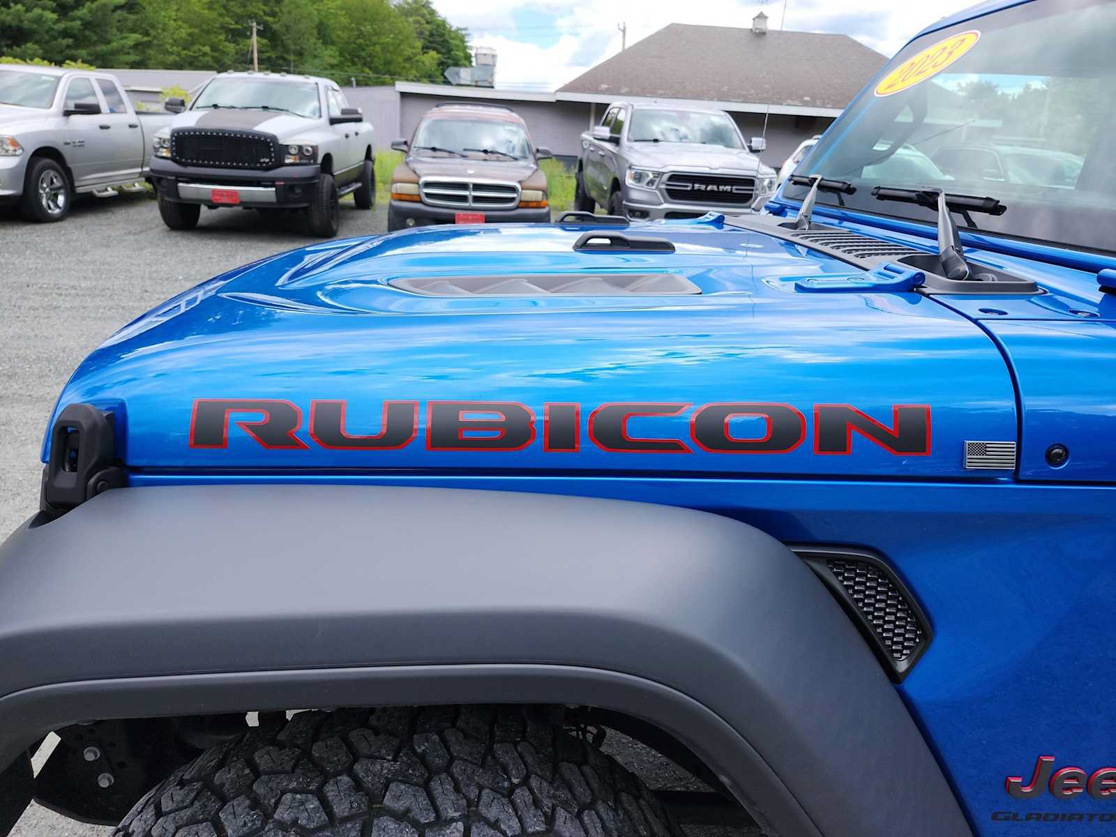 Used 2023 Jeep Gladiator Rubicon w/ Cold Weather Group AWD/4WD image 16