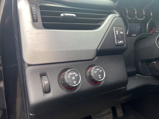 Used 2015 GMC Yukon XL SLE w/ Convenience Package image 8