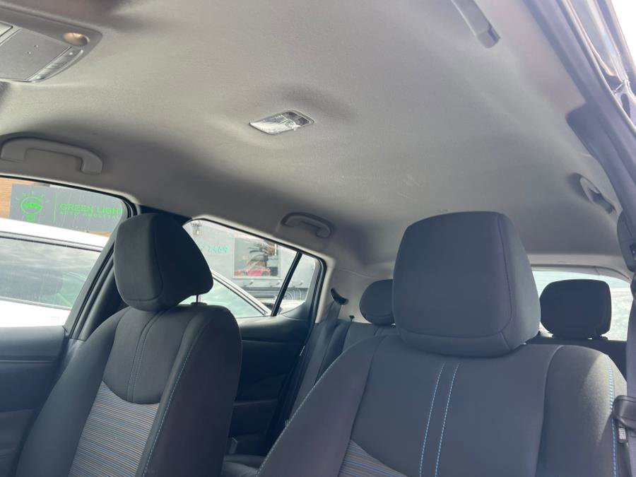 Used 2025 Nissan Leaf S image 18